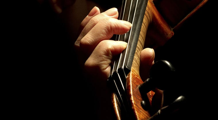 Preventing Overuse Injuries on Your String Instrument http://www.connollymusic.com/revelle/blog/preventng-overuse-injuries-on-your-string-instrument @revellestrings