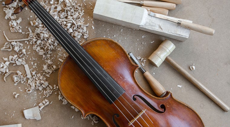 Who Invented the Violin? http://www.connollymusic.com/revelle/blog/who-invented-the-violin @revellestrings
